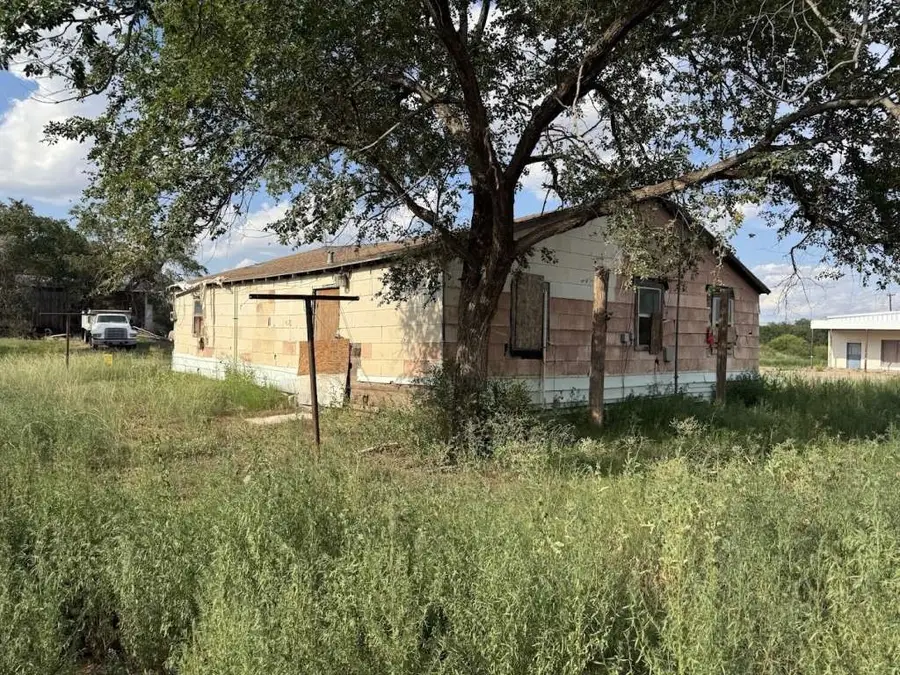 1029 Avenue J, Tahoka, TX 79373 - #3