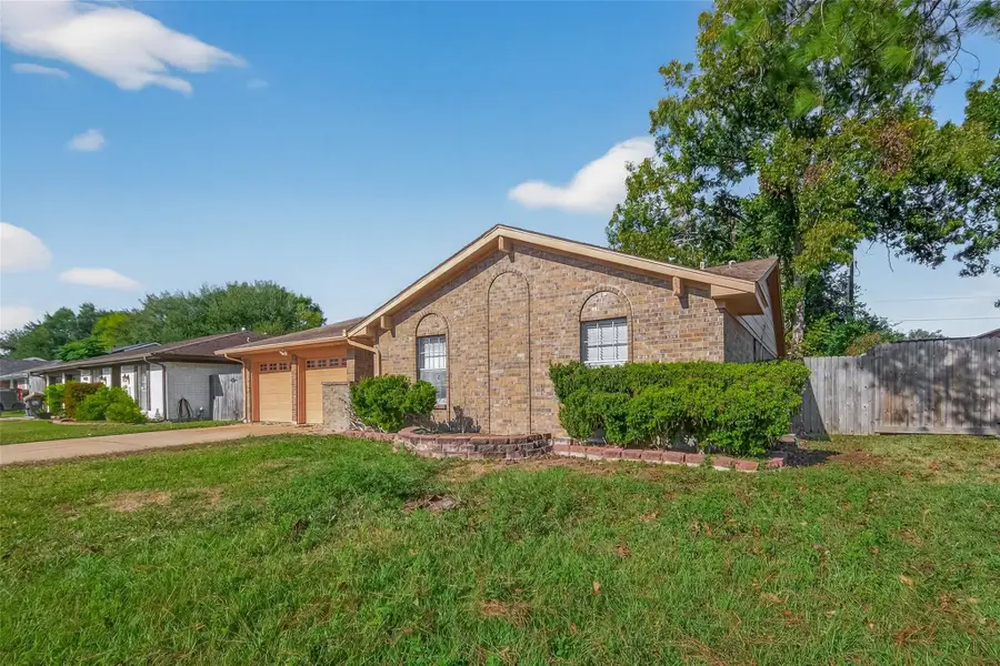 4223 Yosemite Drive, Pasadena, TX 77504 - #2