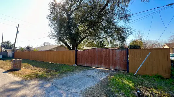 6903 Semmes Street, Houston, TX 77093