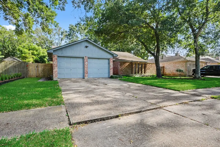 16207 Havenhurst Drive, Houston, TX 77059 - #2
