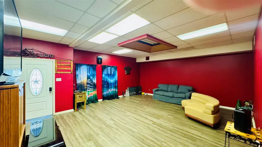 811 N Travis Street, Liberty, TX 77575 - Image #2