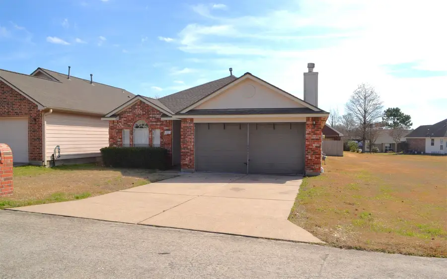 121 Golfview Drive, Conroe, TX 77356 - #2