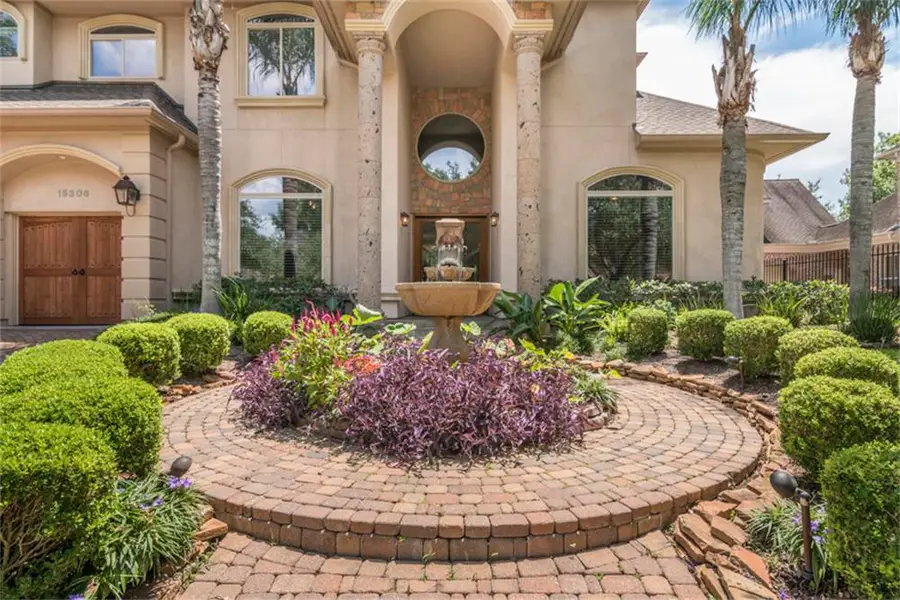 15306 Coastal Oak Court, Houston, TX 77059 - Image #2