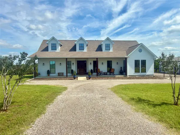 1932 Chappell Ridge Lane, Chappell Hill, TX 77426