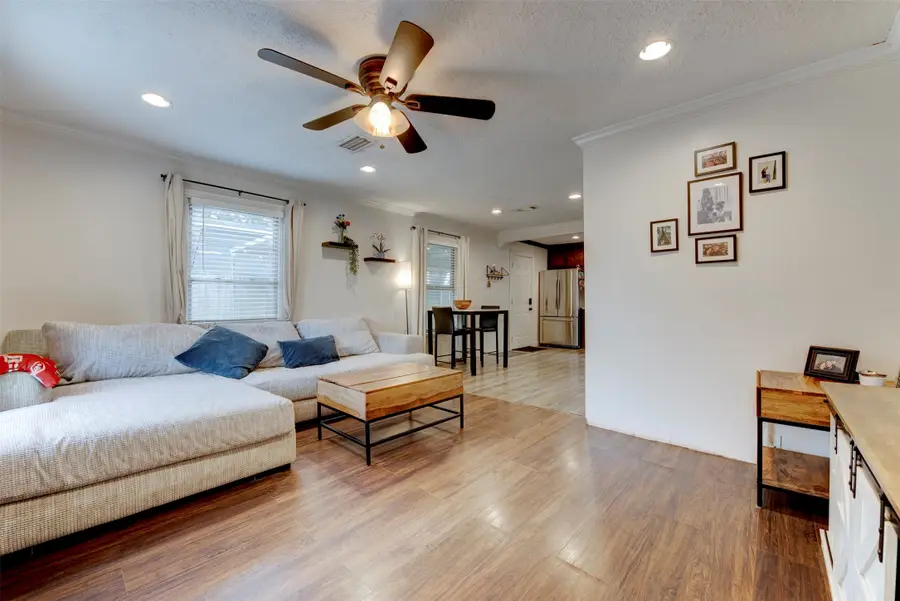 708 Gresham Street, Baytown, TX 77520 - #2