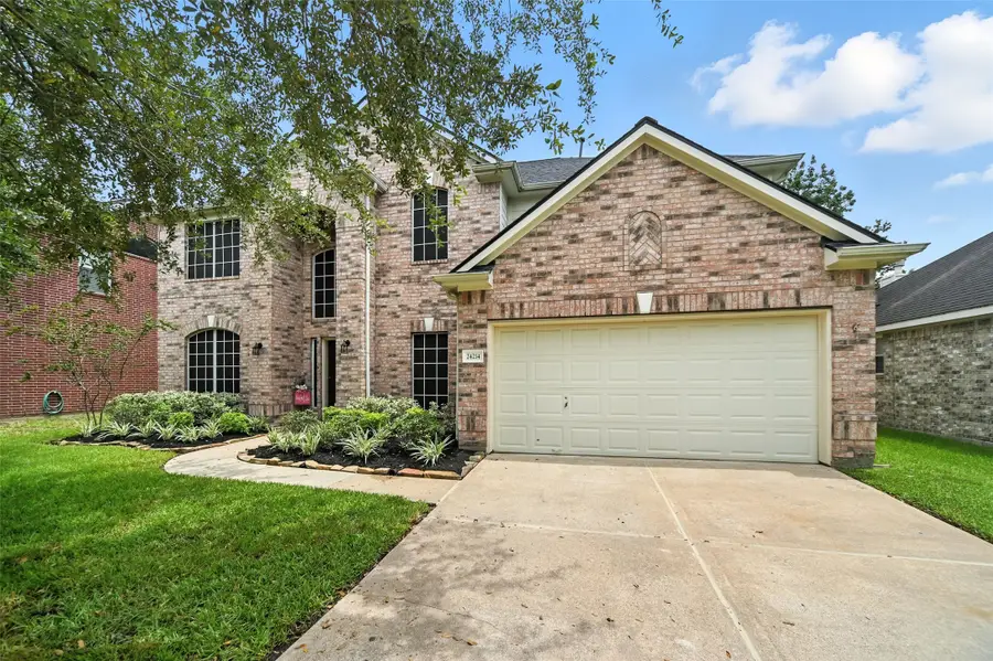 24214 Pine Canyon Falls Circle, Tomball, TX 77375 - Image #2
