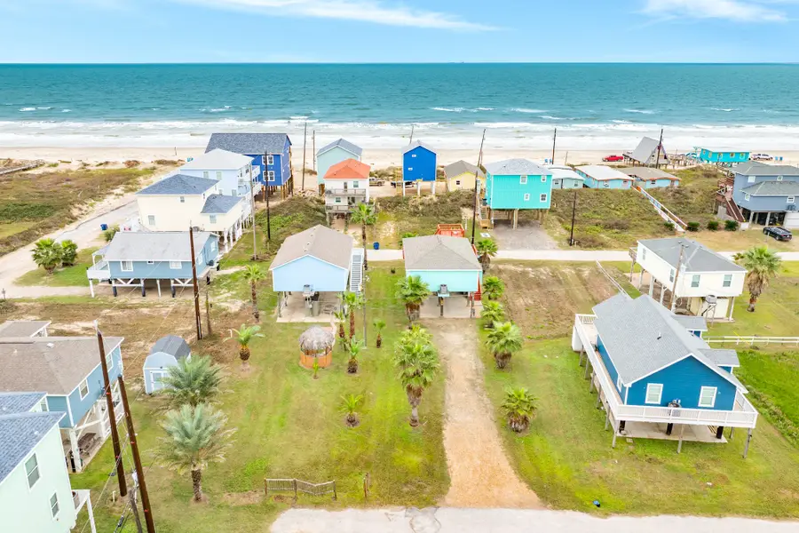 623 Crane Court, Surfside Beach, TX 77541 - Image #2