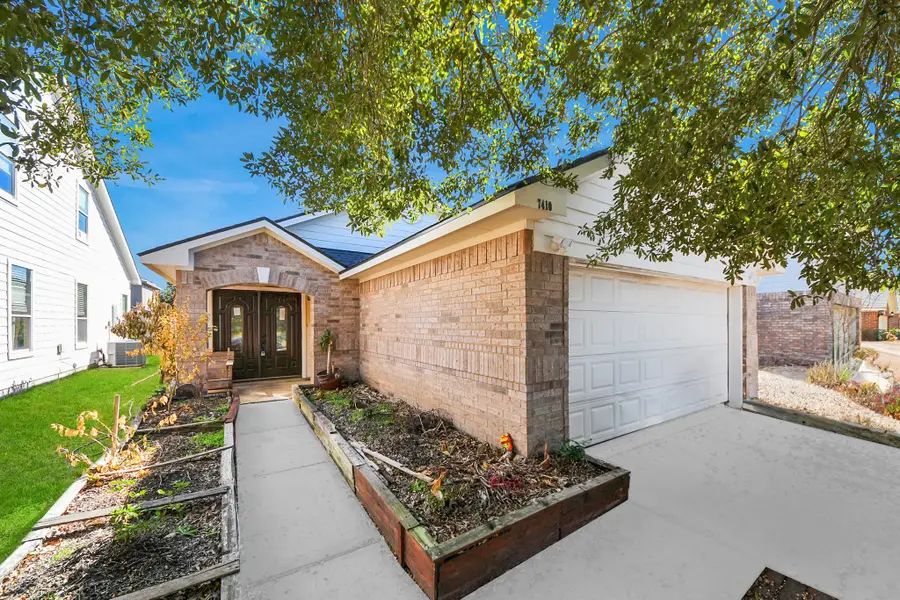 7410 Legacy Pines Drive, Cypress, TX 77433 - Image #2