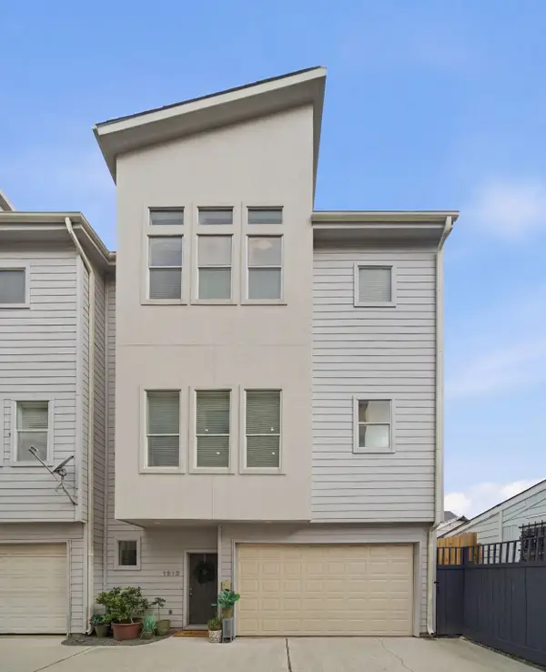 1910 Fletcher Street, Houston, TX 77009