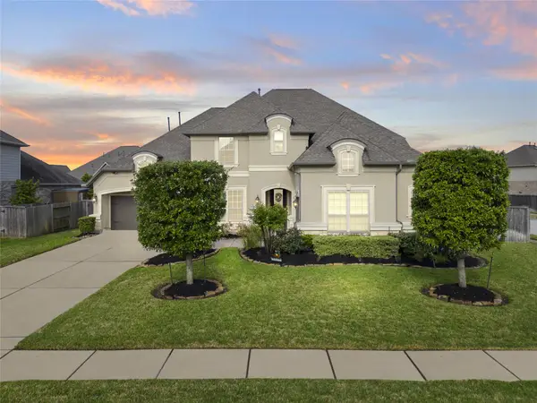 16719 Harbor Falls Drive, Cypress, TX 77433