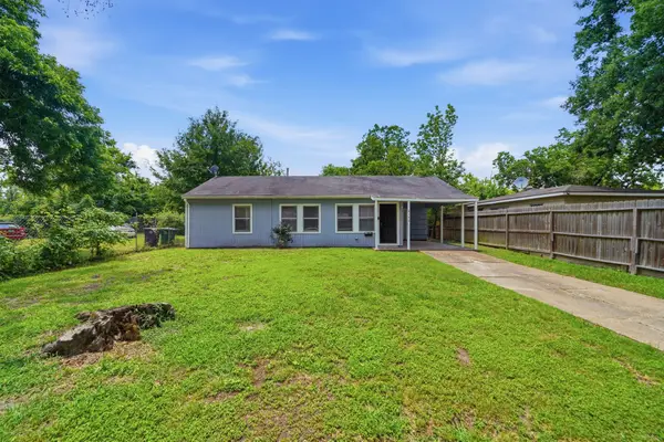 8146 Panay Drive, Houston, TX 77033