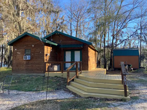 301 Ferguson, Cleveland, TX 77327