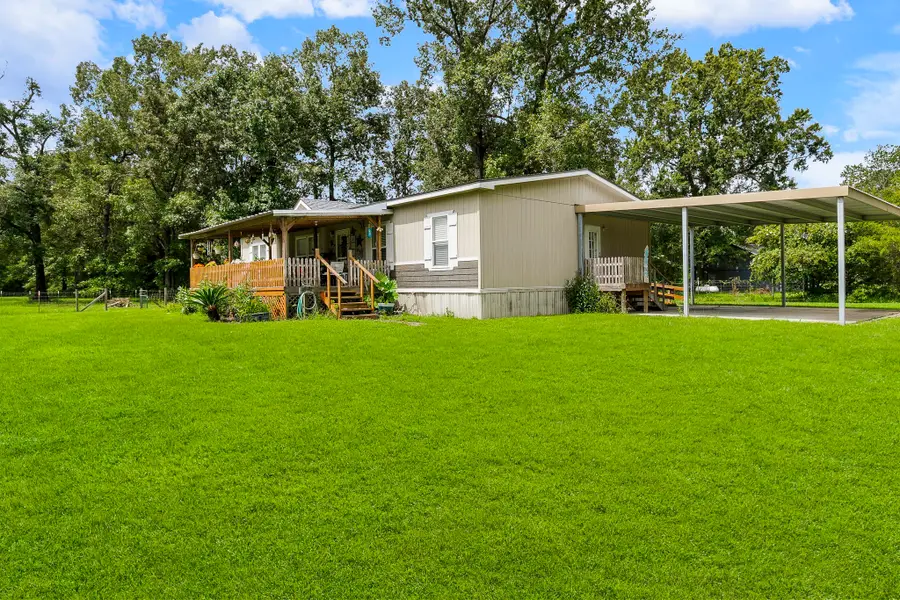 768 Willow Ln, Livingston, TX 77351 - #2