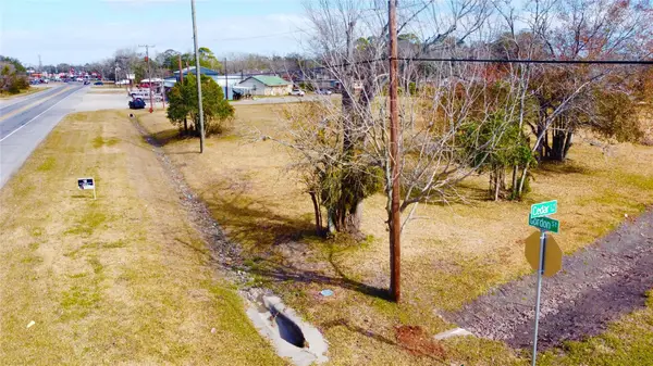 0 Cedar, Alvin, TX 77511