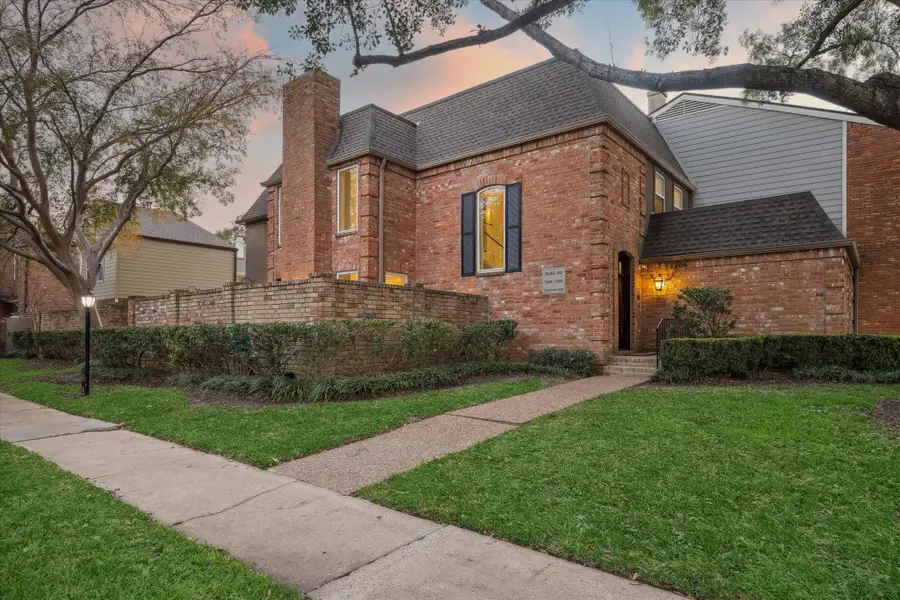 1266 Fountain View Drive #174, Houston, TX 77057 - Image #2