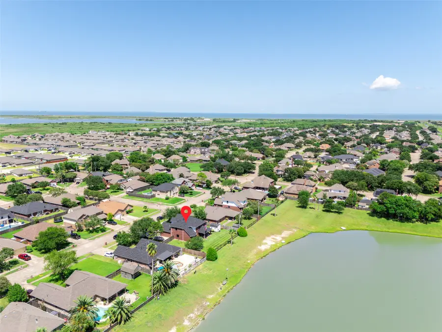1205 28th Avenue N, Texas City, TX 77590 - #3