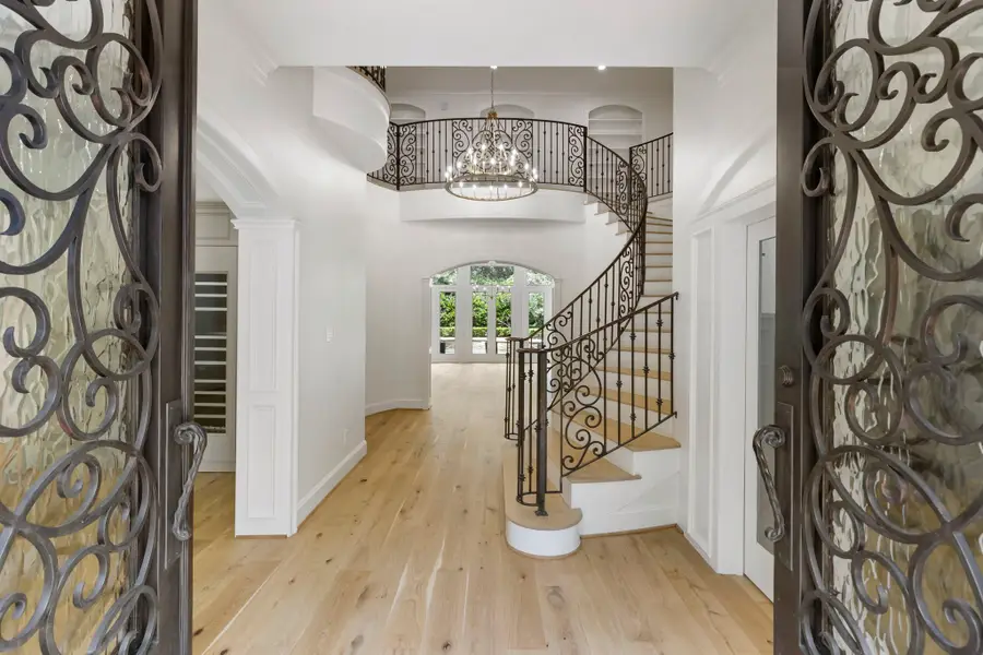 14 N Palmiera Circle, The Woodlands, TX 77382 - #2
