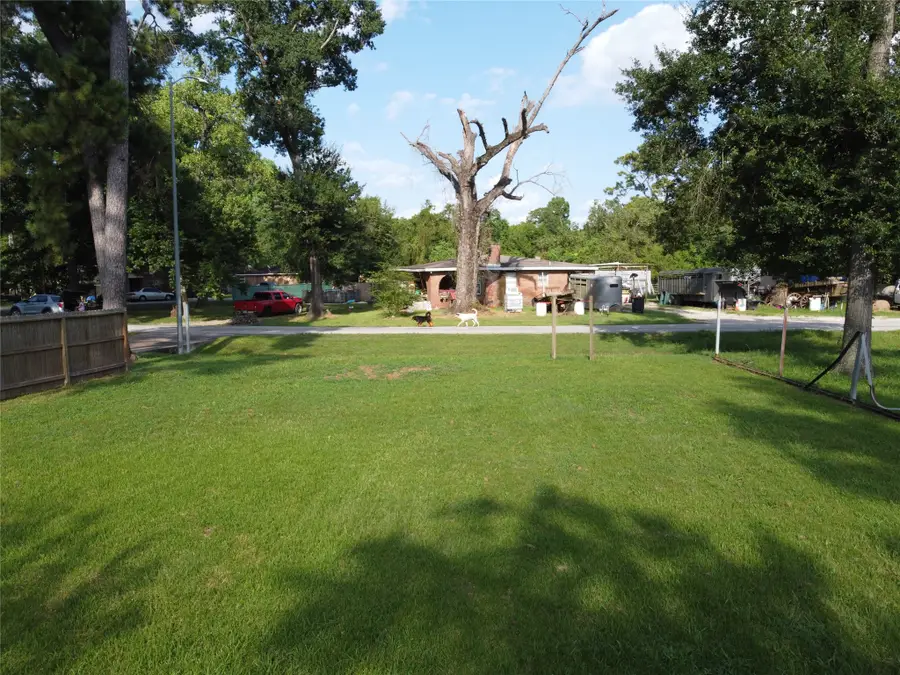 10417 Peachtree Street, Houston, TX 77016 - #2