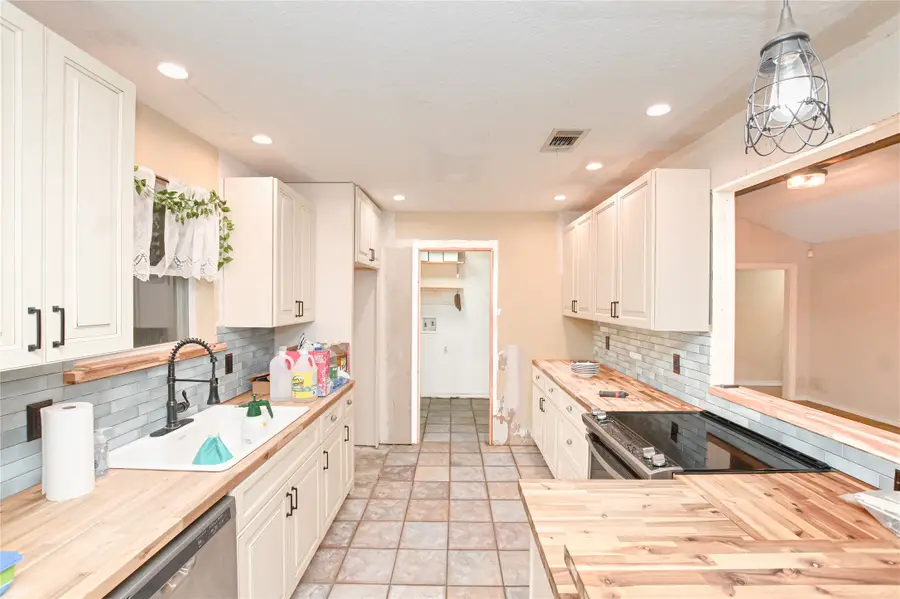 7301 Avenue L 1/2, Santa Fe, TX 77510 - #3