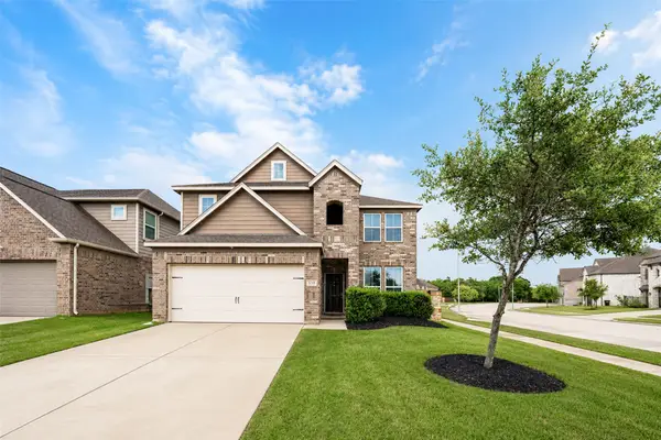 5119 Brookshire Pass Drive, Brookshire, TX 77423