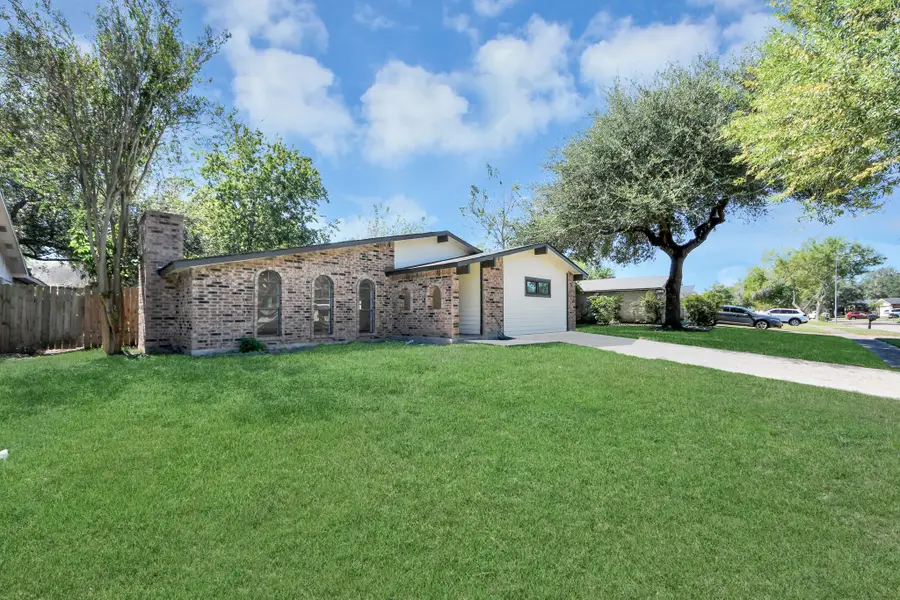 15307 Camino Del Sol Drive, Houston, TX 77083 - #3