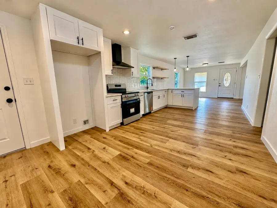 925 Joseph Street, Pasadena, TX 77506 - #3