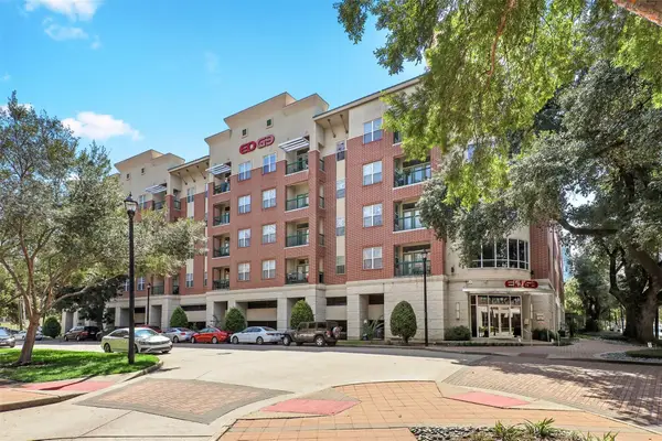 300 St Joseph Parkway #203, Houston, TX 77002