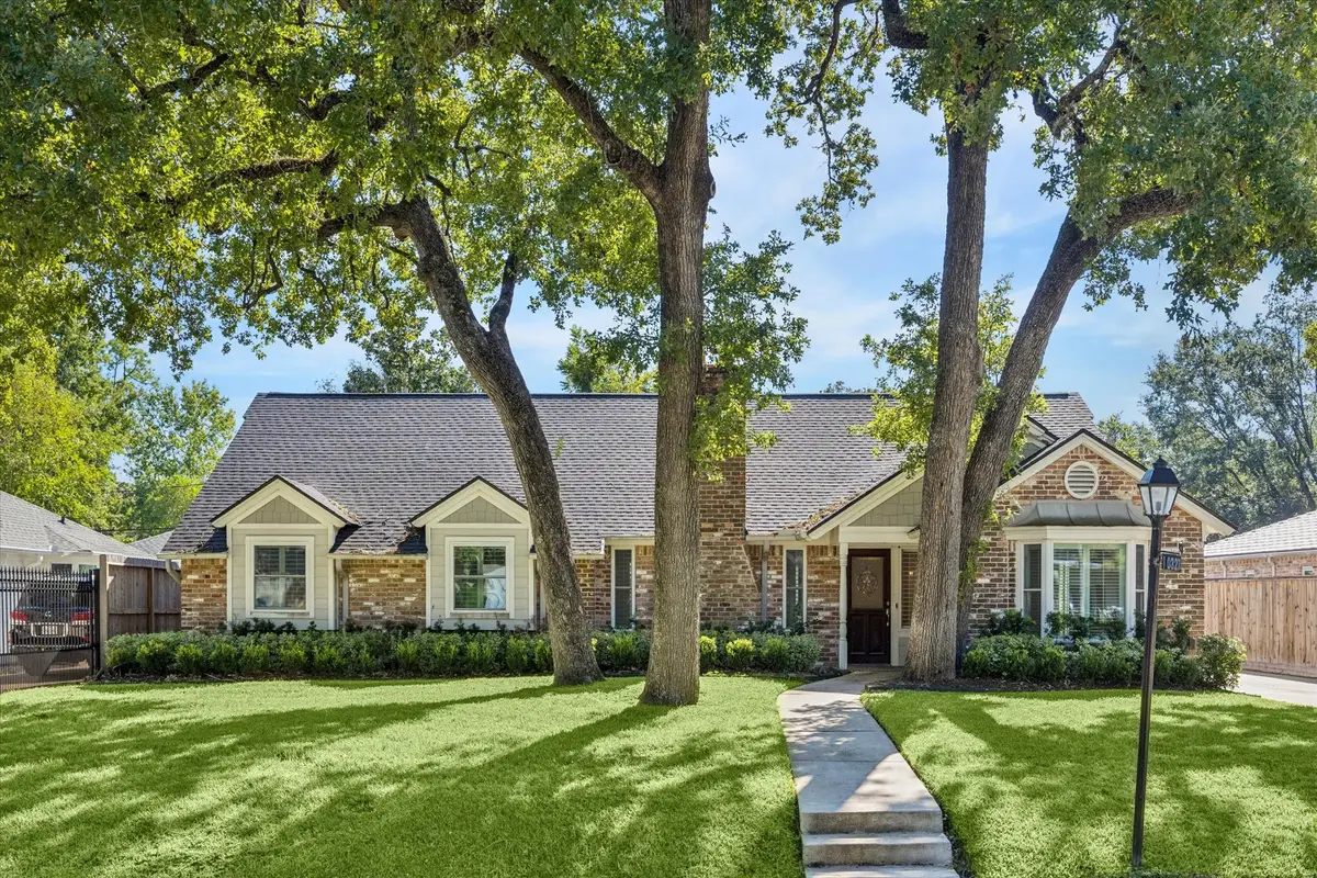 10323 Pine Forest Road, Houston, TX 77042 - Image #1