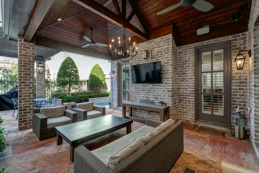 6326 Mystic Bridge Drive, Houston, TX 77021 - Image #2