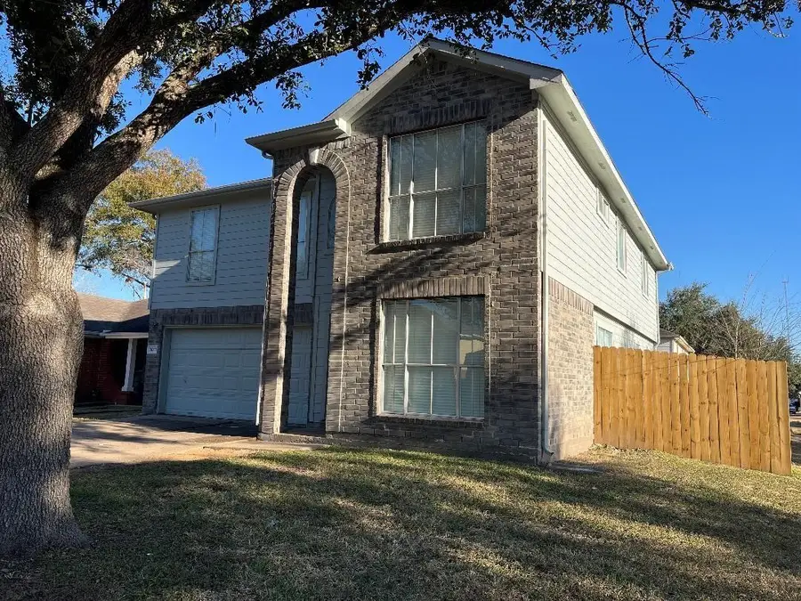 2063 Greencrest Drive, Missouri City, TX 77489 - Image #2