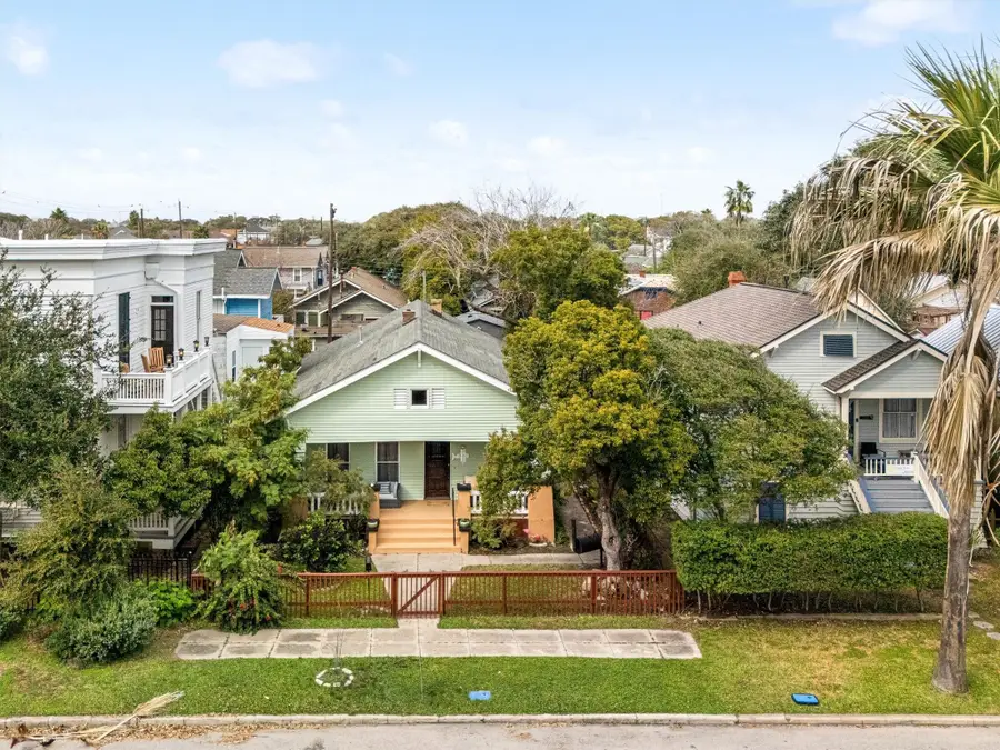 3420 Avenue R Avenue, Galveston, TX 77550 - Image #2