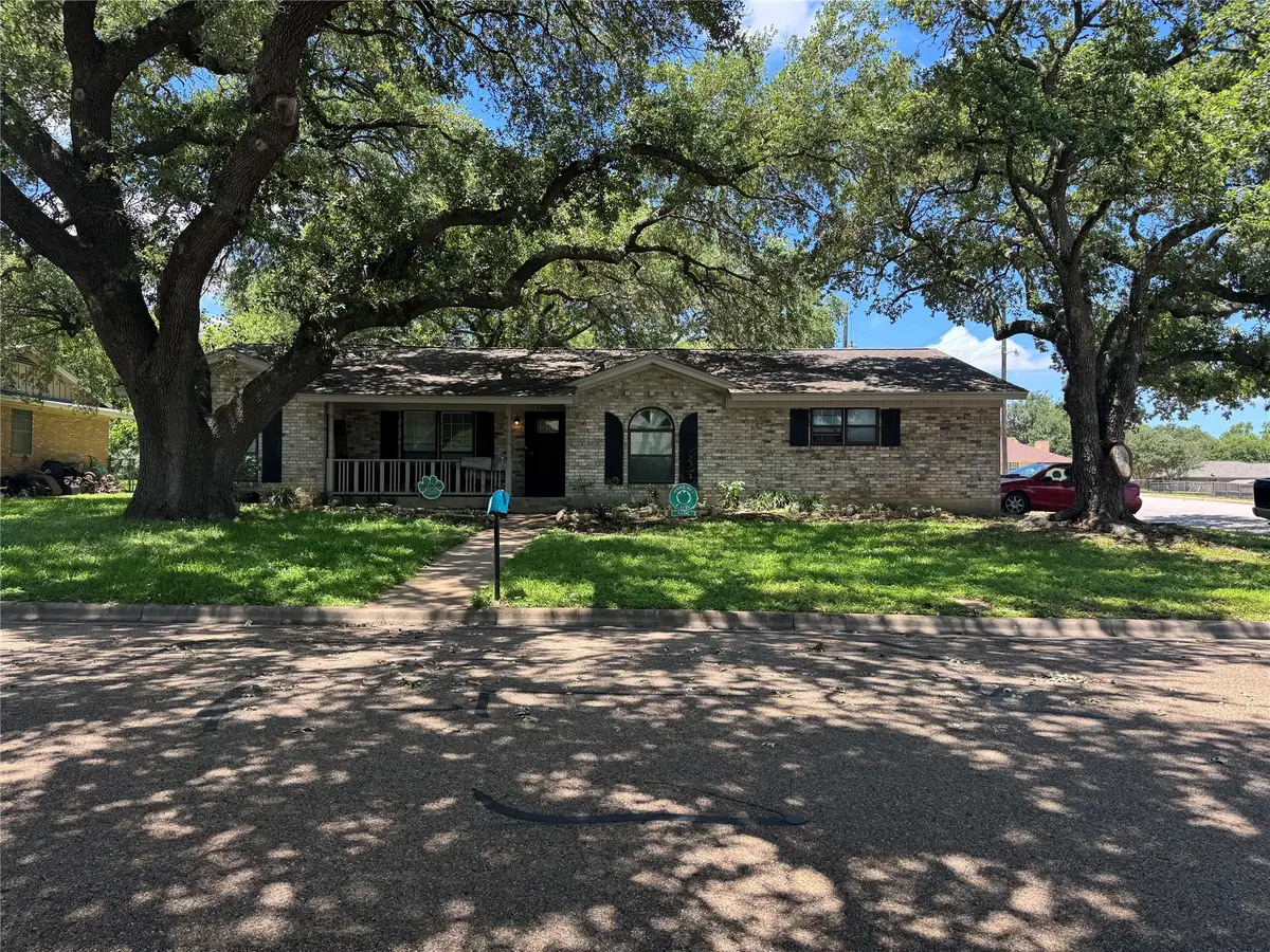 2000 Kirk Drive, Brenham, TX 77833 - #1