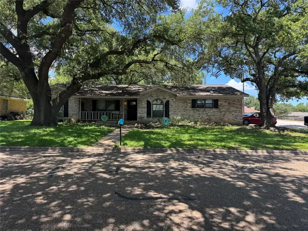 2000 Kirk Drive, Brenham, TX 77833