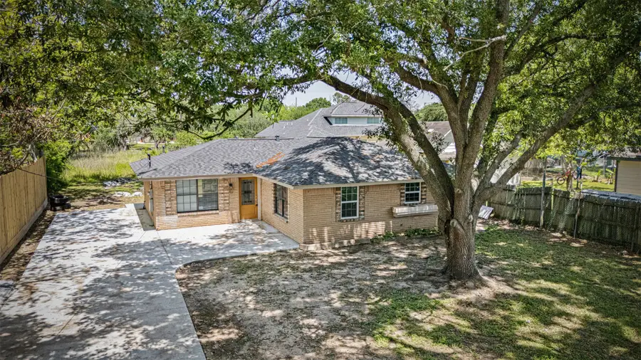 638 Cleo Street, Fresno, TX 77545 - Image #2