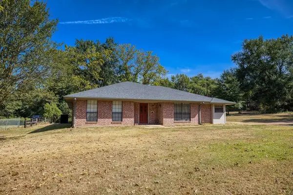 2299 Fm 2574, Palestine, TX 75803