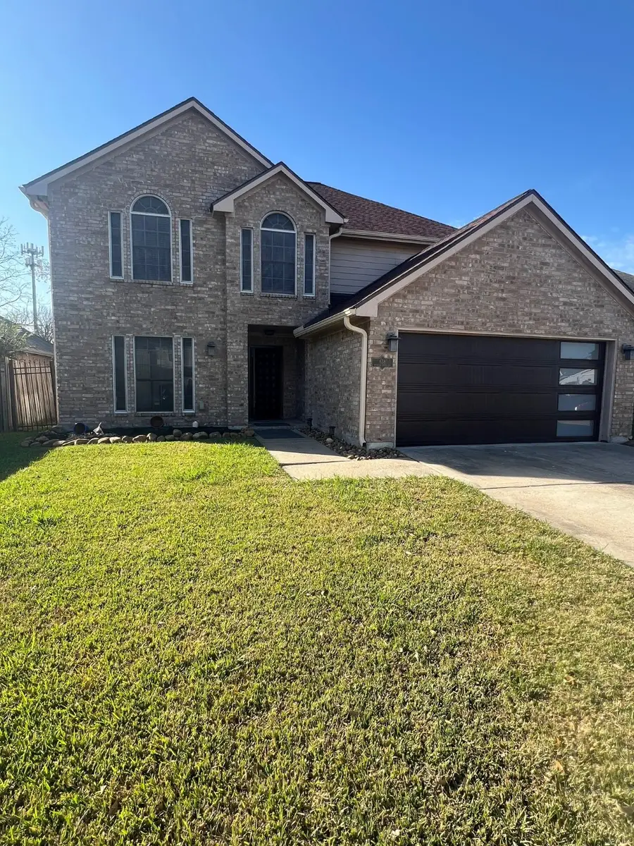 638 Meadow Knoll Drive, Stafford, TX 77477 - Image #3