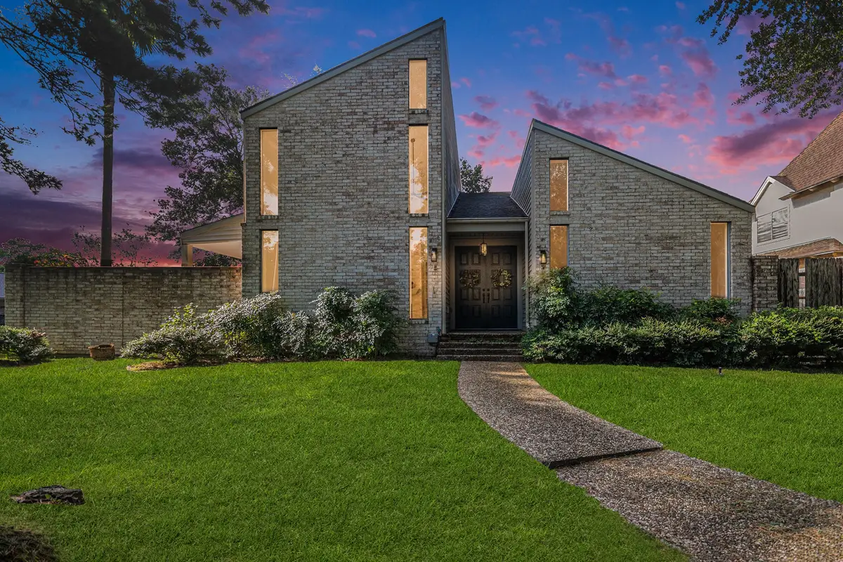 4334 Lake Grove Drive, Seabrook, TX 77586 - #1