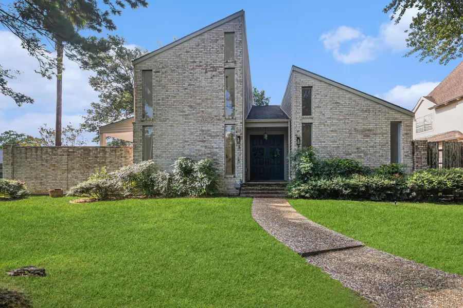 4334 Lake Grove Drive, Seabrook, TX 77586 - #2