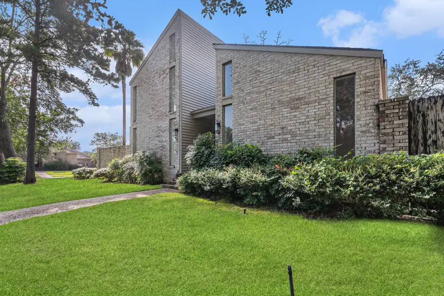 4334 Lake Grove Drive, Seabrook, TX 77586 - #3