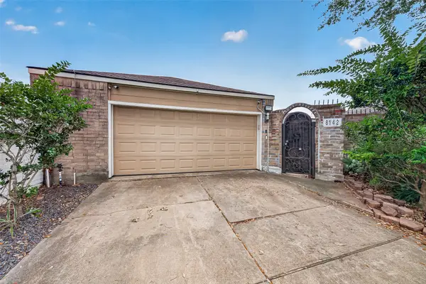 8142 Misty Ridge Lane, Houston, TX 77071