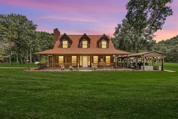 388 N G Smith Road, Livingston, TX 77351