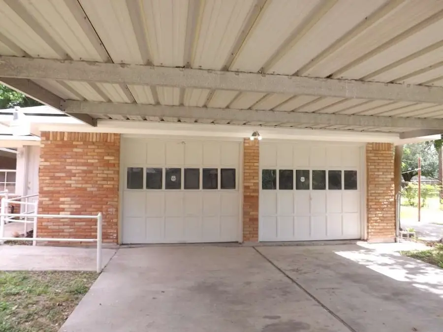 729 S 5th Street, La Porte, TX 77571 - Image #3