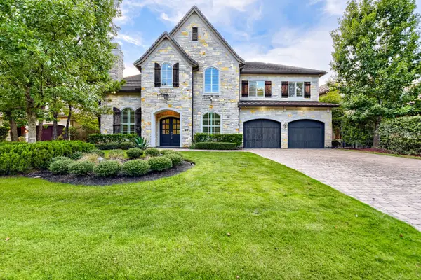 27 Johnathan Landing Court, Spring, TX 77389