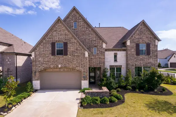 21215 Central Valley Lane, Cypress, TX 77433