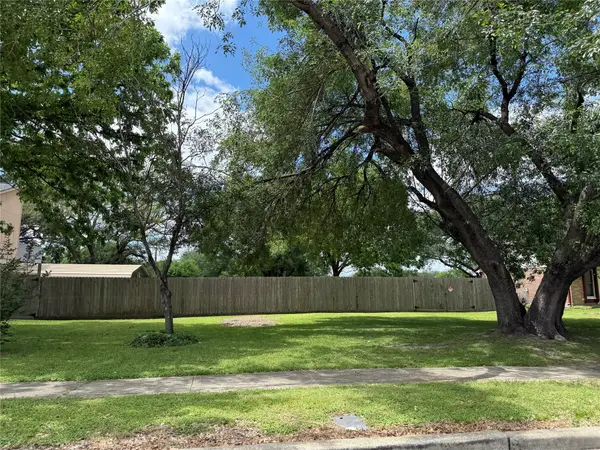 4908 Ripple Creek Drive, Baytown, TX 77521