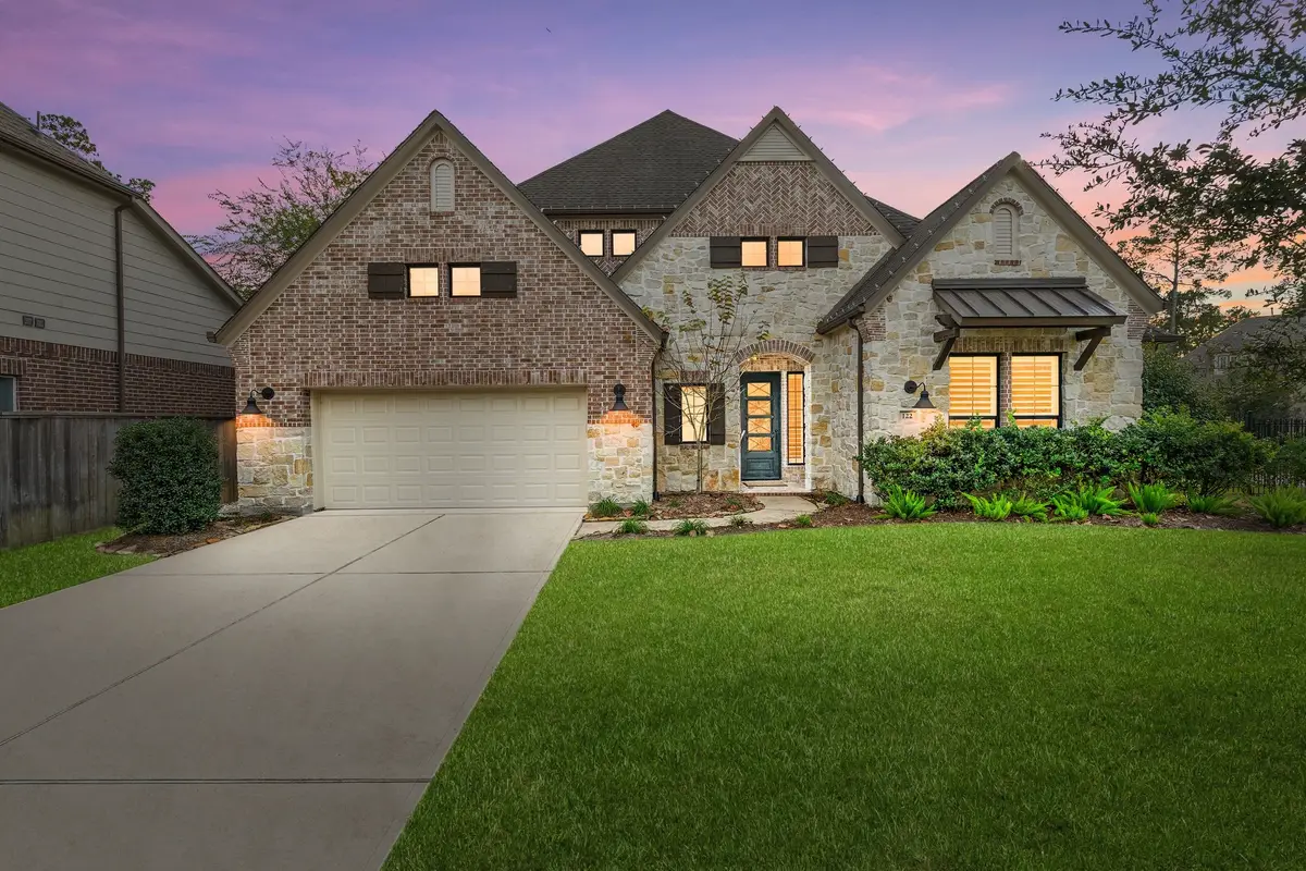 122 N Winter Sunrise Circle, The Woodlands, TX 77375 - Image #1