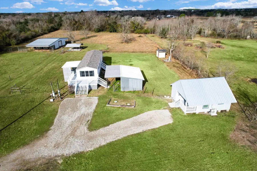 5806-A S Highway 35, Alvin, TX 77511 - #2