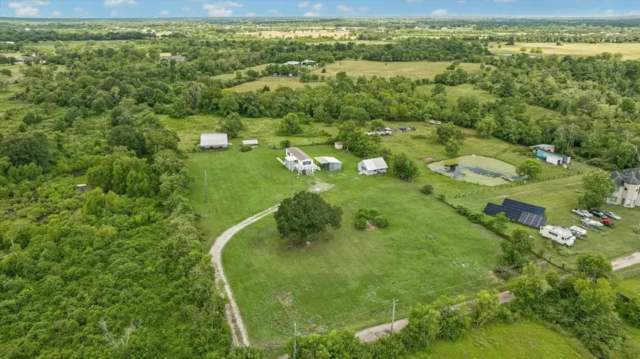 5806-A S Highway 35, Alvin, TX 77511 - #3