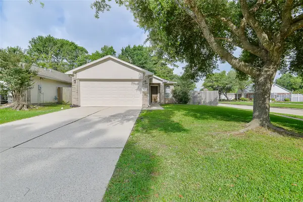24415 Strong Pine Drive, Huffman, TX 77336