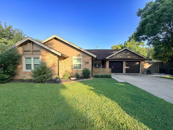 704 Briargrove Drive, Alvin, TX 77511